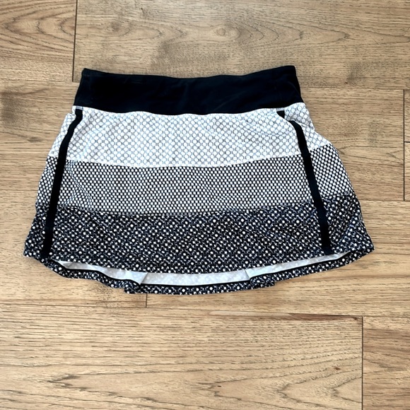 BNWihtoutTags Pace Rival Mid-rise Lululemon Tennis Skirt - Picture 3 of 5